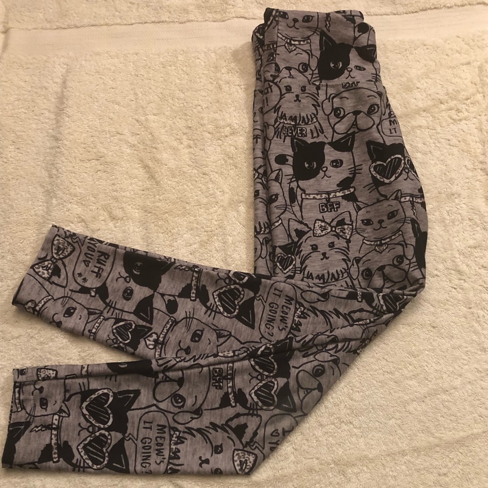 Girls Justice brand grey size 8 cat/dog leggings